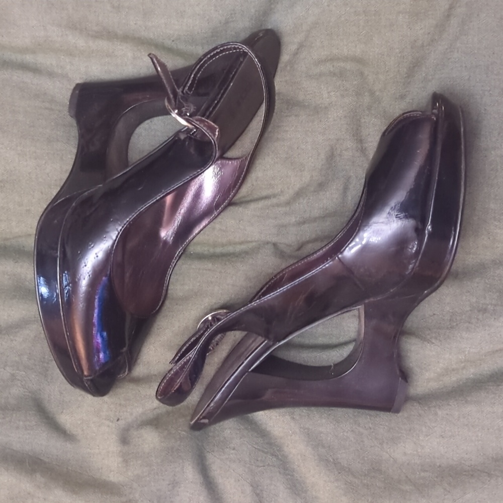 Bakers Women's Peep-Toe Wedges